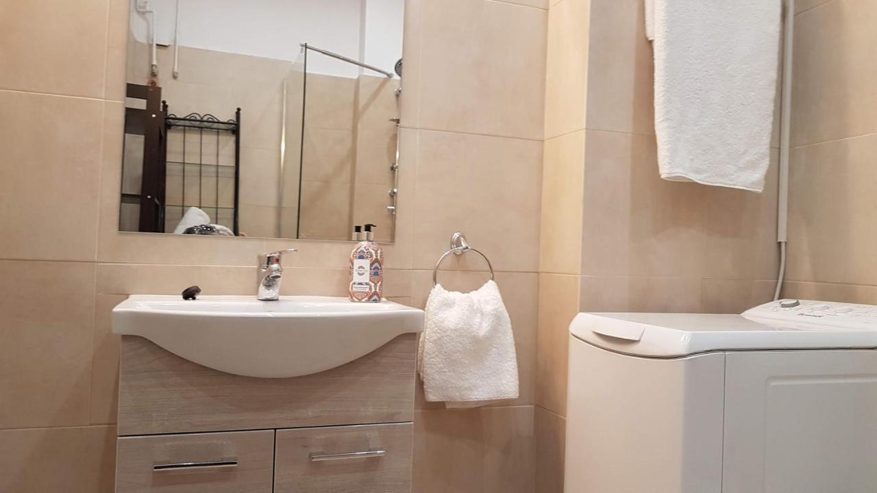 Palette Apartment Bamboo - Athens Center, 6 Bd, 3 Bath מראה חיצוני תמונה
